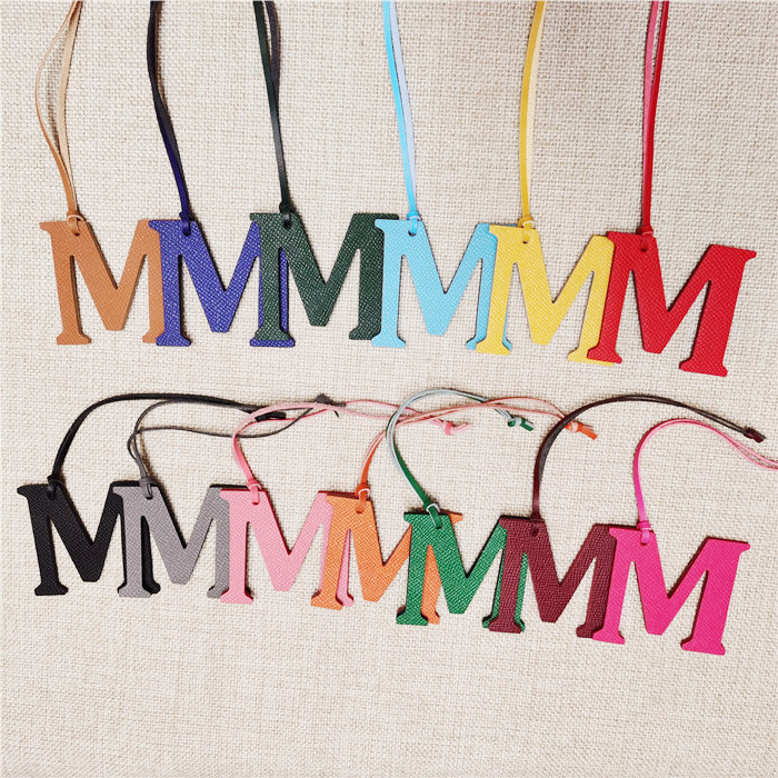 Porte-clés de luxe en cuir nat - Monogram Keychain Leather avis et prix