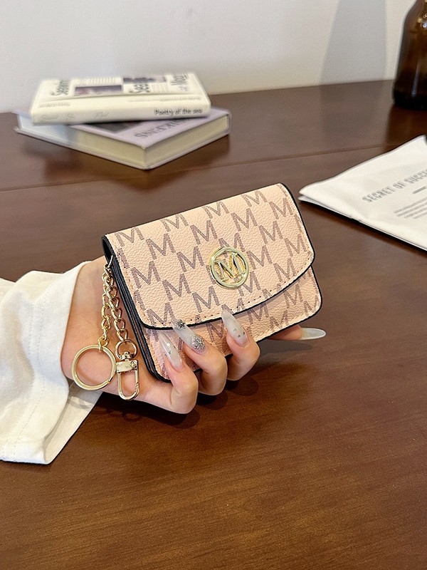 Porte-cartes en similicuir à i - Monogram Keychain Leather avis et prix