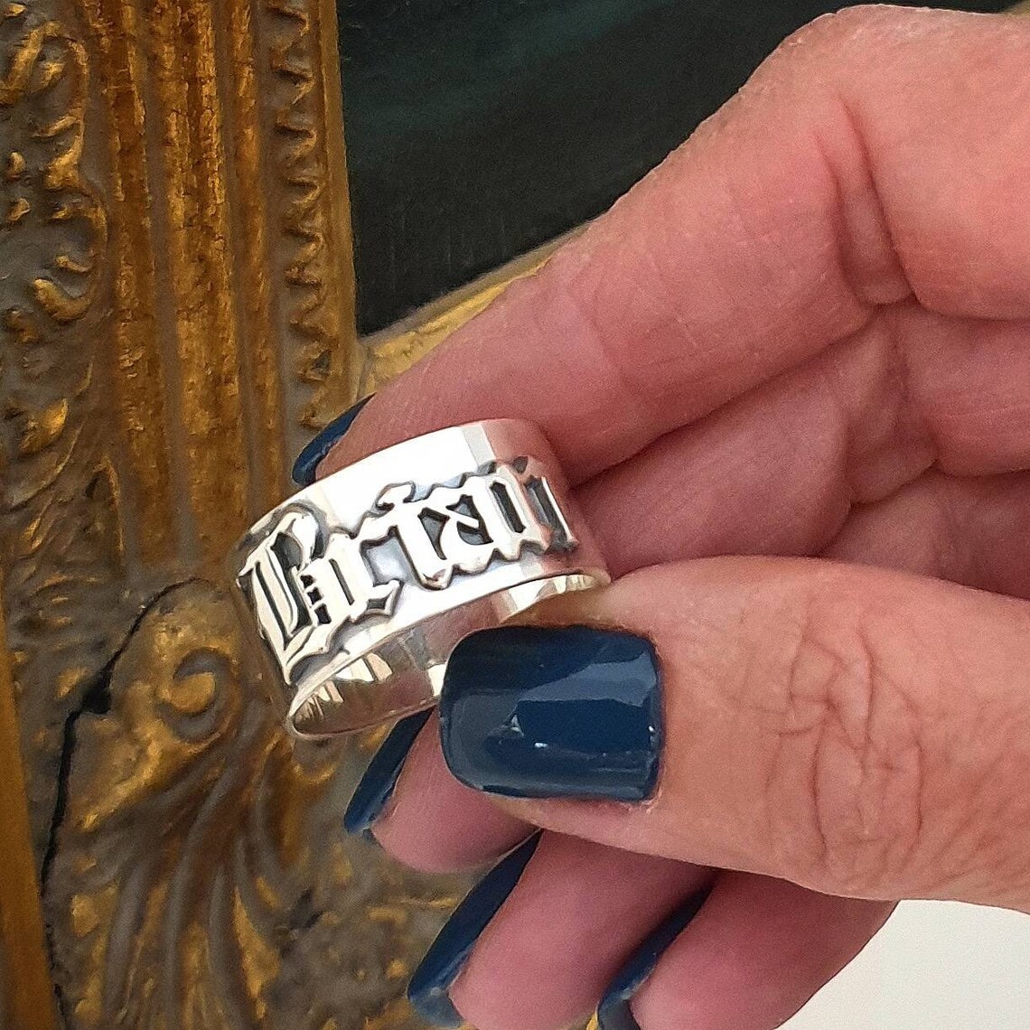 Bagues gothiques pour hommes d - Initial Ring Custom avis et prix